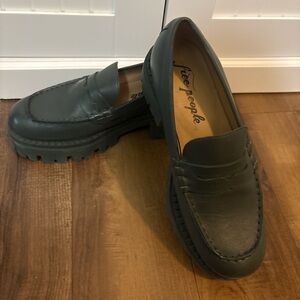 90's Chunky Free People Dark Green Women's Loafers